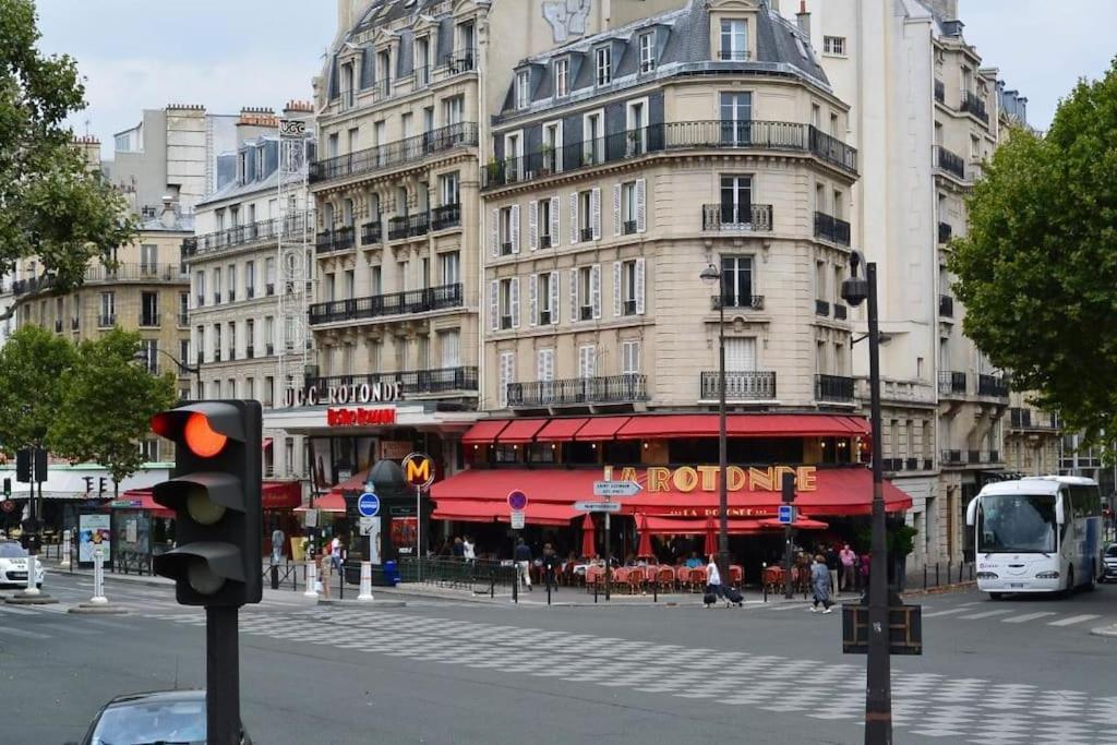 Entierement Renovee A Montparnasse Parijs